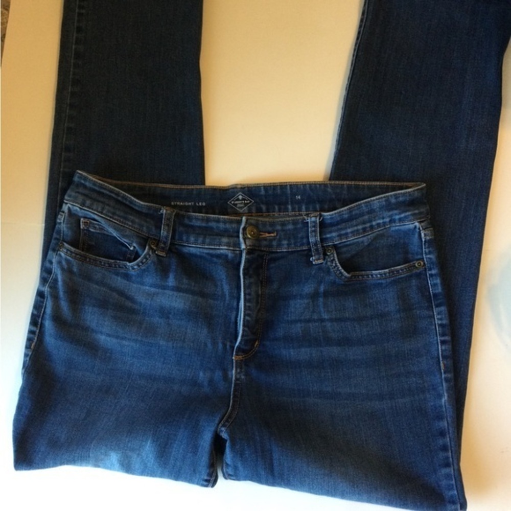 St. John’s Bay Women's Straight Leg Denim Blue Jeans Size 14